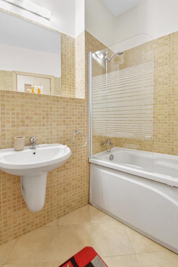 Matteri Appartement Sinaia Buitenkant foto